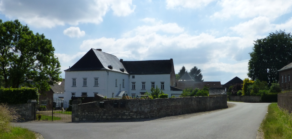 La ferme de La Haye à Saint-Amand, devant laquelle le général Girard fut mortellement touché