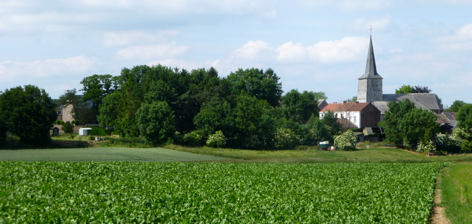 Saint-Amand, à 2 kilomètres à l'ouest-sud-ouest de Ligny