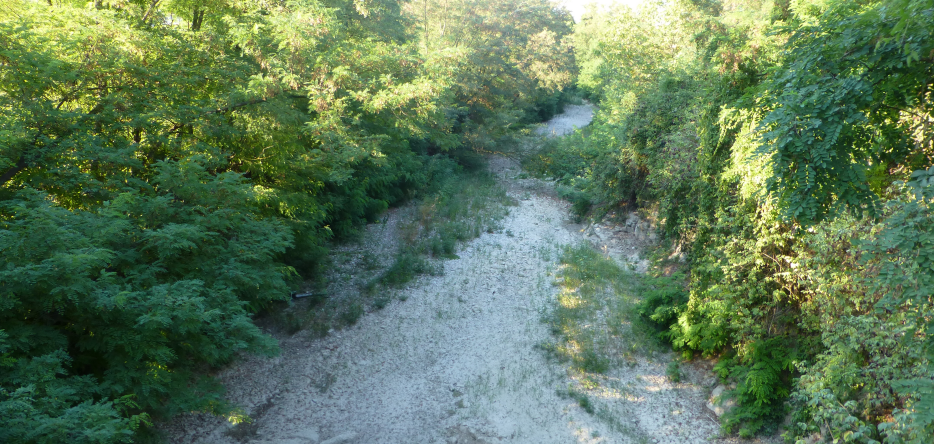 The Coppa river, which passes through Casteggio The river Coppa, which passes through Casteggio
