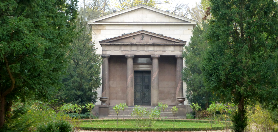 Le mausolée du roi Frédéric Guillaume III de Prusse et de son épouse Louise, dans le jardin du château de Charlottenburg, à Berlin