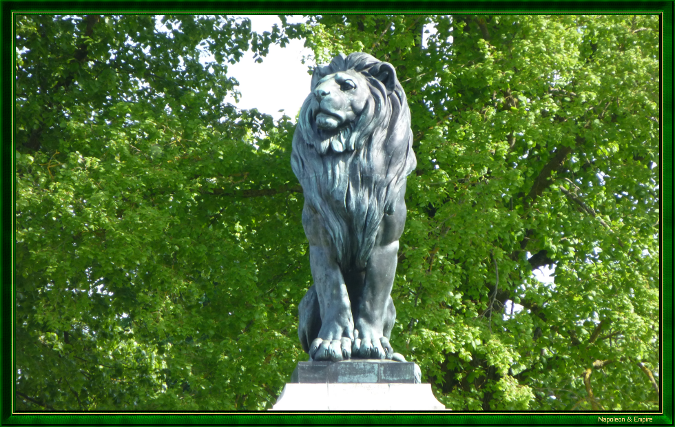 Le monument commémoratif à Eckmühl