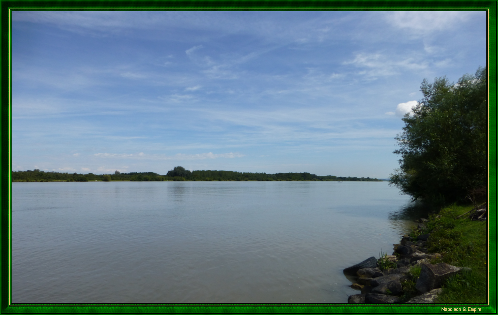 The Danube north of Vienna, seen from the right bank