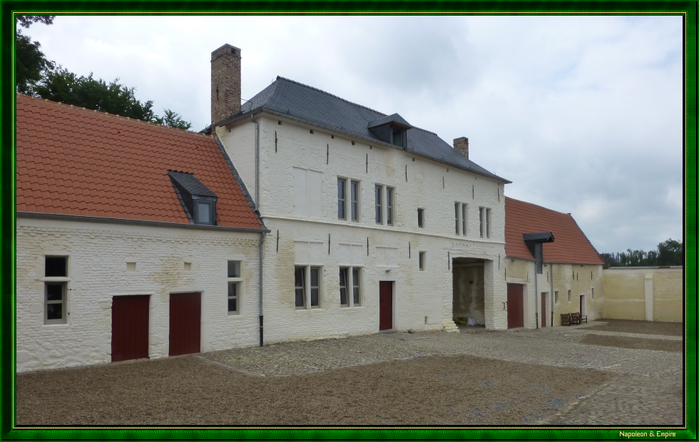 Intérieur de la ferme d'Hougoumont (vue numéro 2)