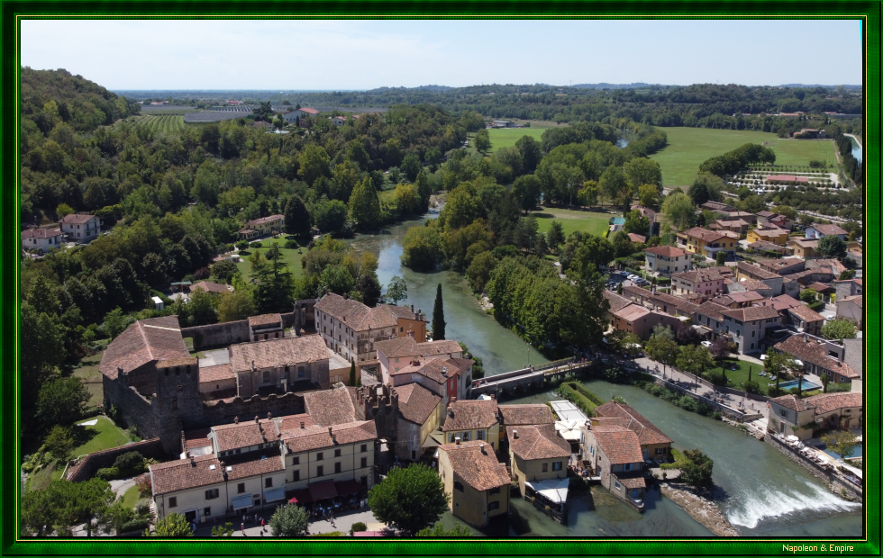 Vue aérienne de Borghetto