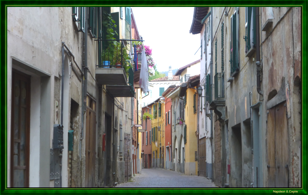 Une rue à Millesimo