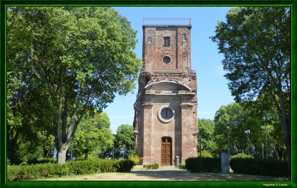 Tour du château à Tortone