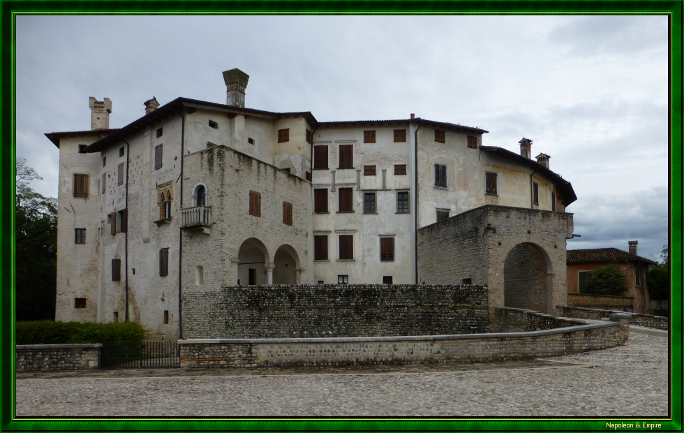 Le château de Valvasone