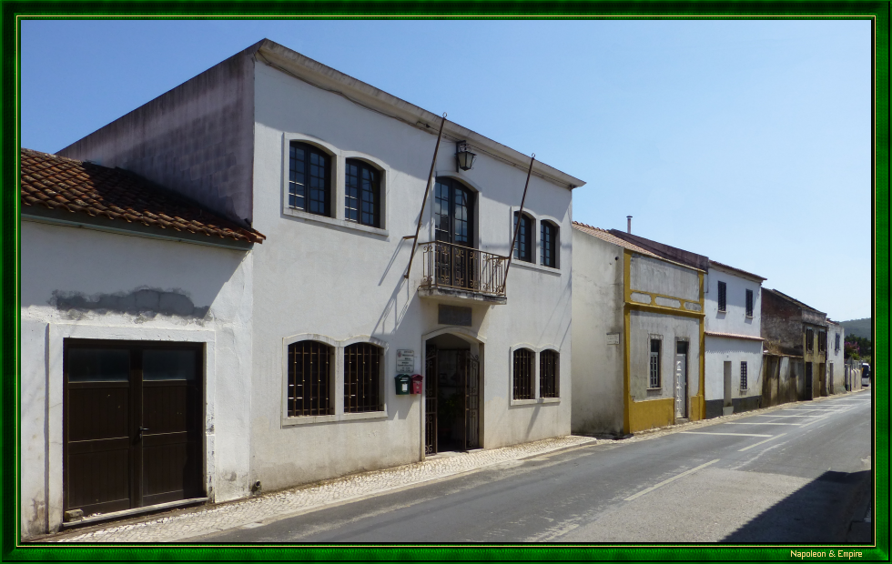 Rue principale de Roliça